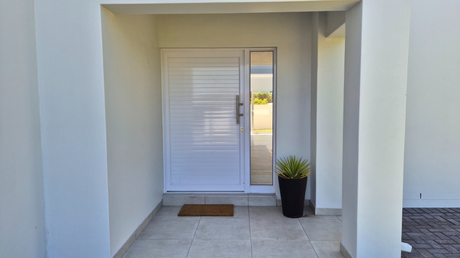 3 Bedroom Property for Sale in Country Club Western Cape